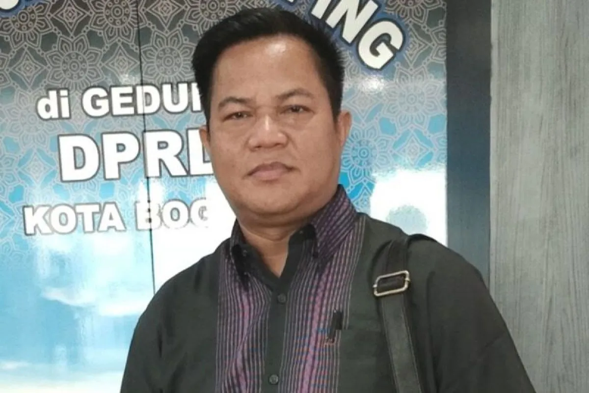 Anggota-Komisi-II-DPRD-Mura-Bebie.jpg